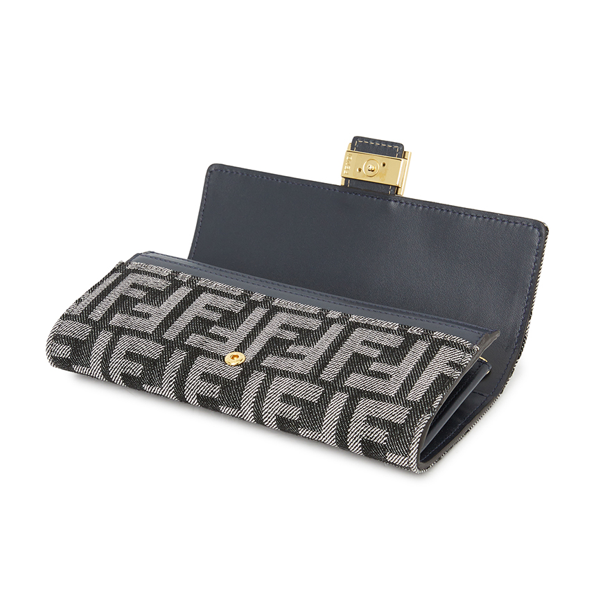 펜디(FENDI) 바게트 여성 체인 장지갑 8M0365 AUT4 F1UJ5