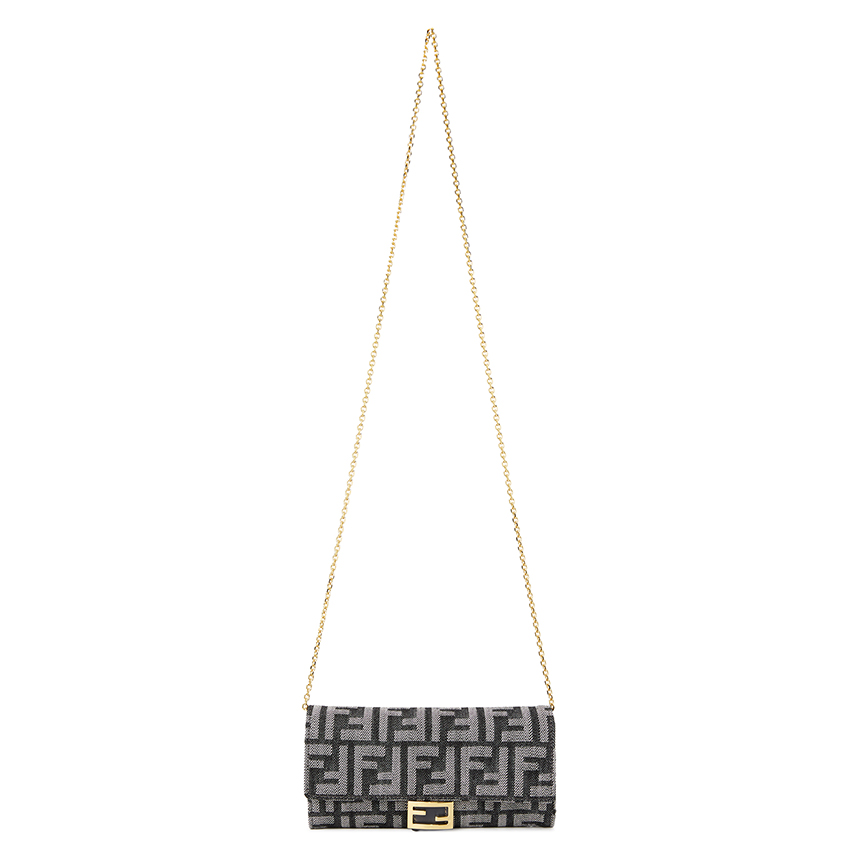 펜디(FENDI) 바게트 여성 체인 장지갑 8M0365 AUT4 F1UJ5