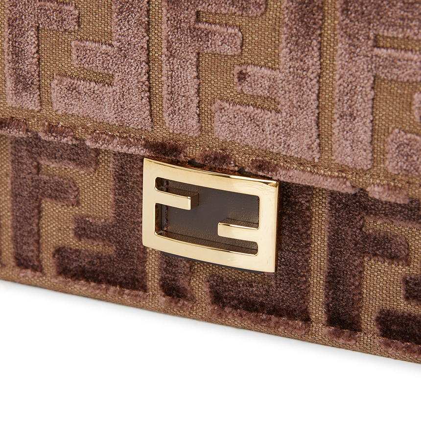펜디(FENDI) 여성 체인 바게트백 8M0498 AT14 F0L1B