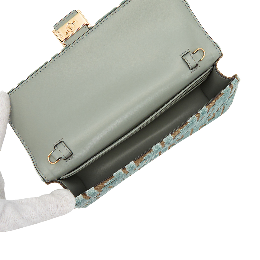 펜디(FENDI) 여성 체인 바게트백 8M0498 AT14 F1SK5
