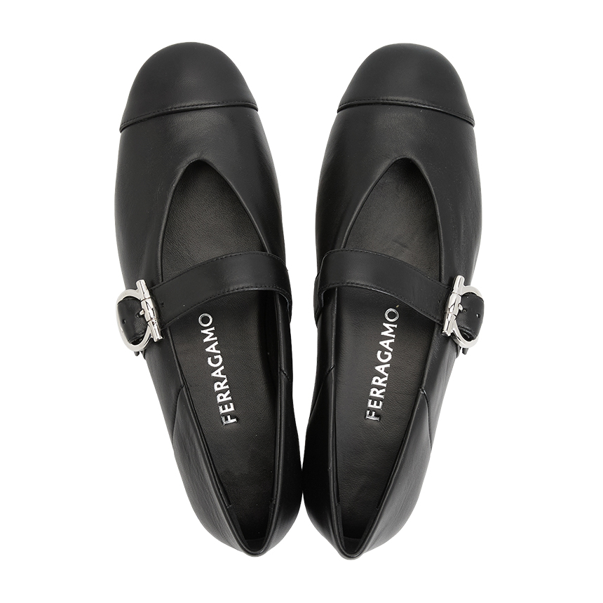 페라가모(FERRAGAMO) 간치니 발레리나 여성 플랫슈즈 01J947 0783678