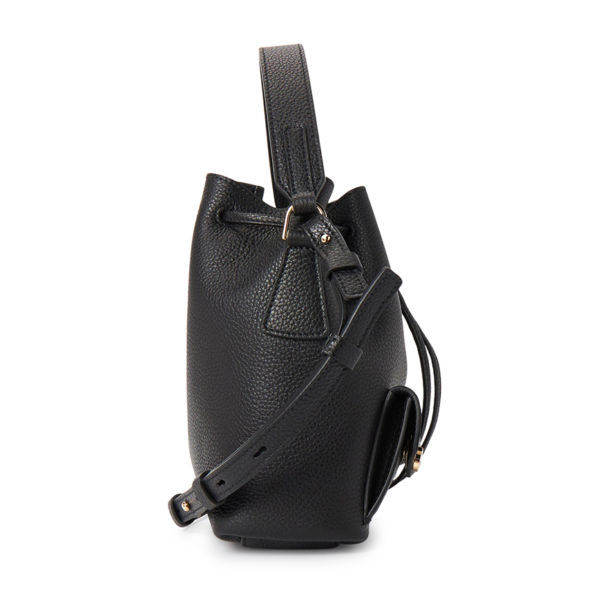 페라가모(FERRAGAMO) 허그 멀티포켓 여성 버킷백 220915 0785878