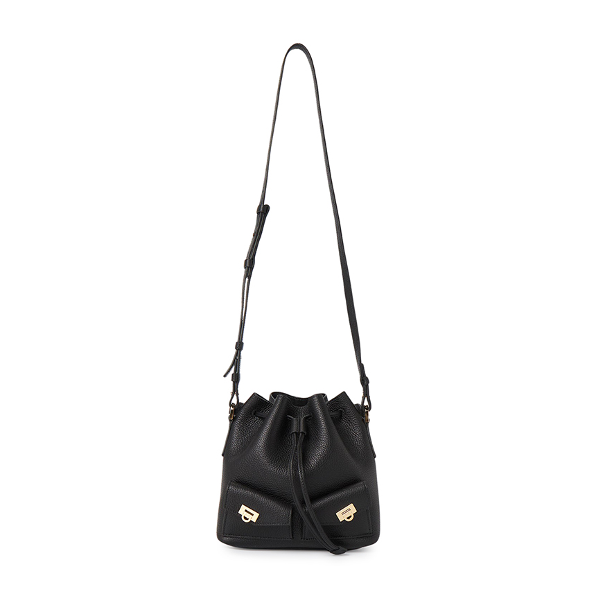 페라가모(FERRAGAMO) 허그 멀티포켓 여성 버킷백 220915 0785878