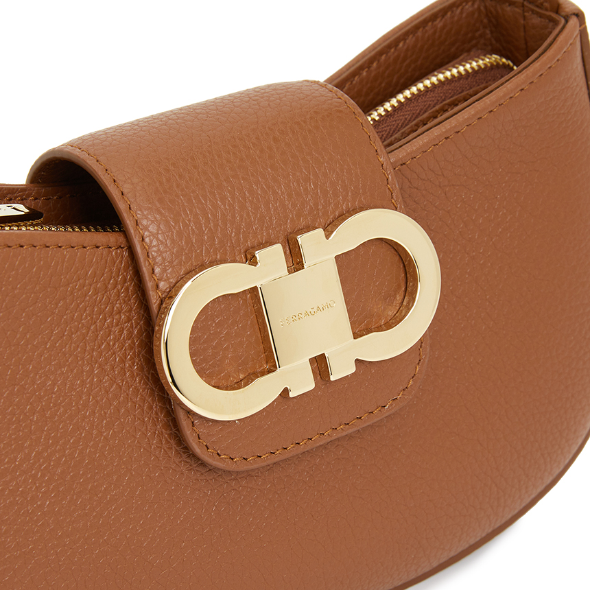 페라가모(FERRAGAMO) 간치니 여성 숄더백 220947 0785945