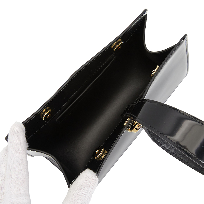 페라가모(FERRAGAMO) 간치니 여성 클러치 220958 0786099