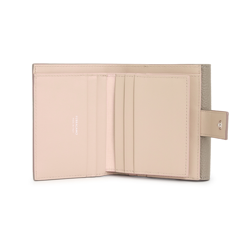 페라가모(FERRAGAMO) 간치니 컴팩트 여성 반지갑 220961 0796470