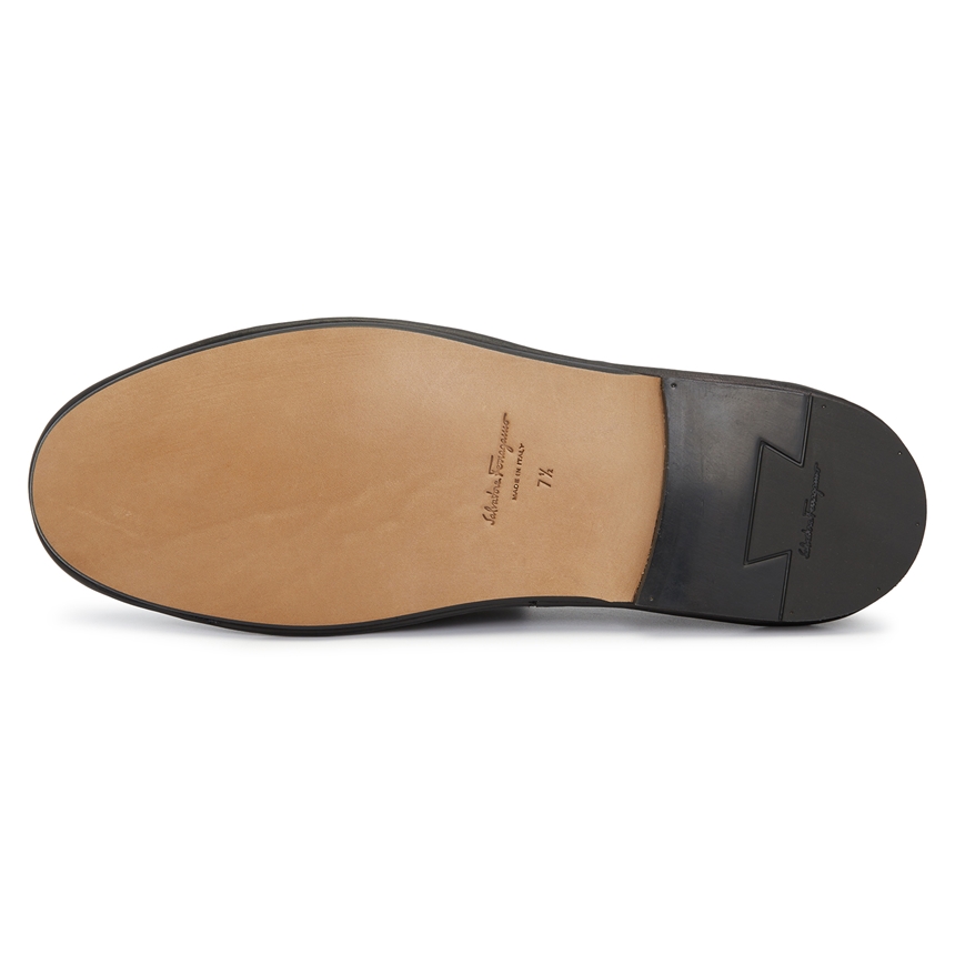 페라가모(FERRAGAMO) 노마딕 스토리즈 남성 로퍼 ALETE J NERO 0756909