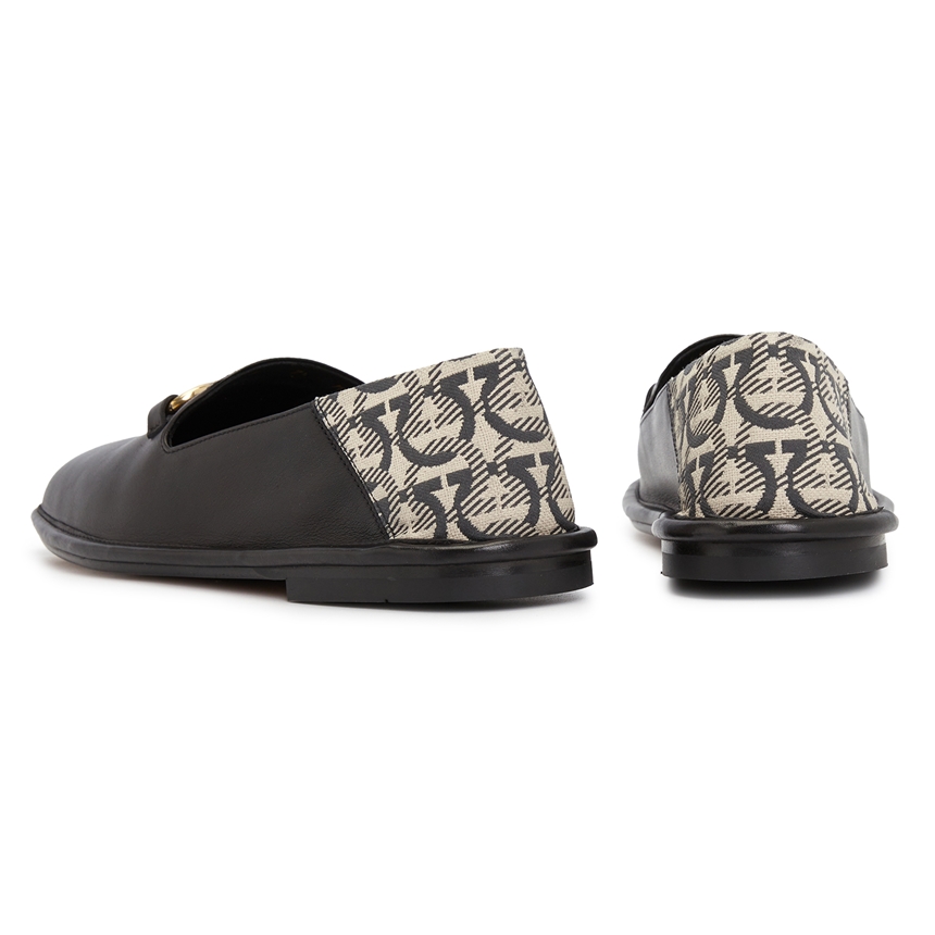 페라가모(FERRAGAMO) 노마딕 스토리즈 남성 로퍼 ALETE J NERO 0756909
