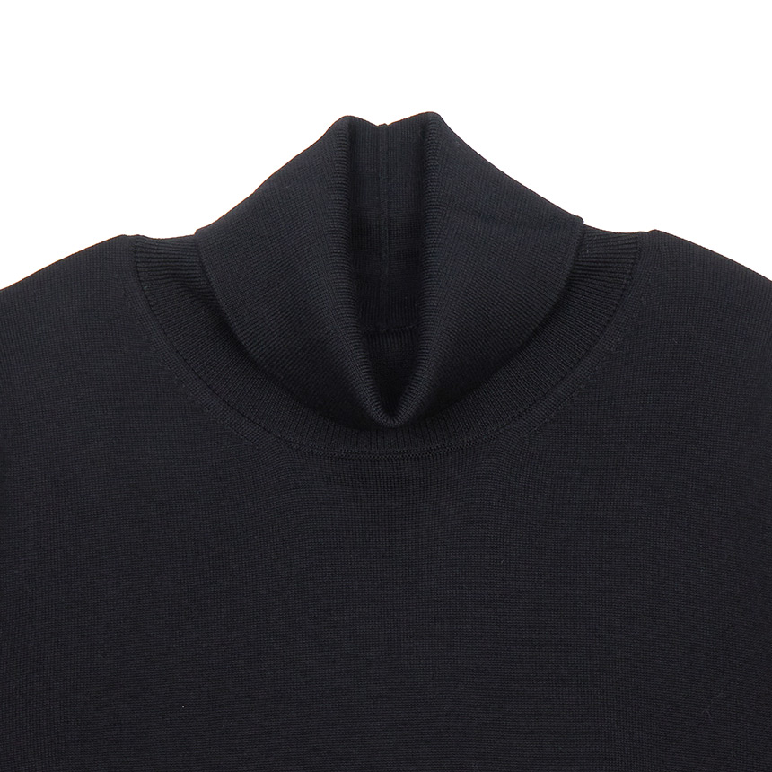 질샌더(JIL SANDER) 여성 터틀넥 니트 J04GP0002 J14532 001
