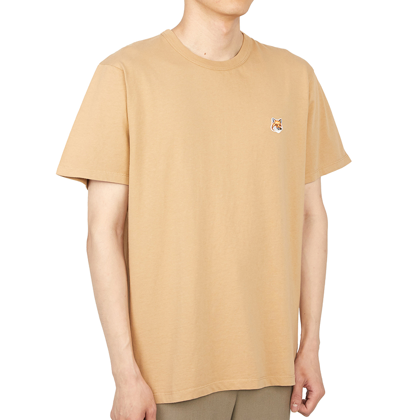 메종키츠네(MAISON KITSUNE) 폭스 헤드 패치 클래식 남자 크루넥 반팔티셔츠 AM00103KJ0008 P220