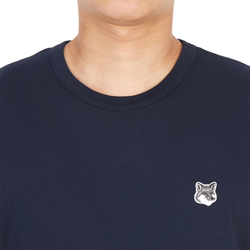 메종키츠네(MAISON KITSUNE) 그레이 폭스 헤드 남성 반팔티셔츠 GM00118KJ0008 P480