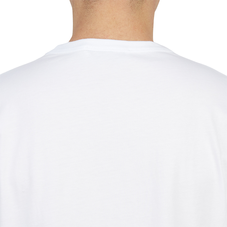 메종키츠네(MAISON KITSUNE) 메종키츠네 X 올림피아르탱 올리 플라워 폭스 패치 클래식 남자 크루넥 반팔티셔츠 JM00161KJ0008 P100