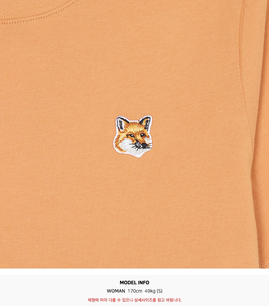 메종키츠네(MAISON KITSUNE) 폭스헤드 여성 반팔티셔츠 LW00105KJ0008 0131