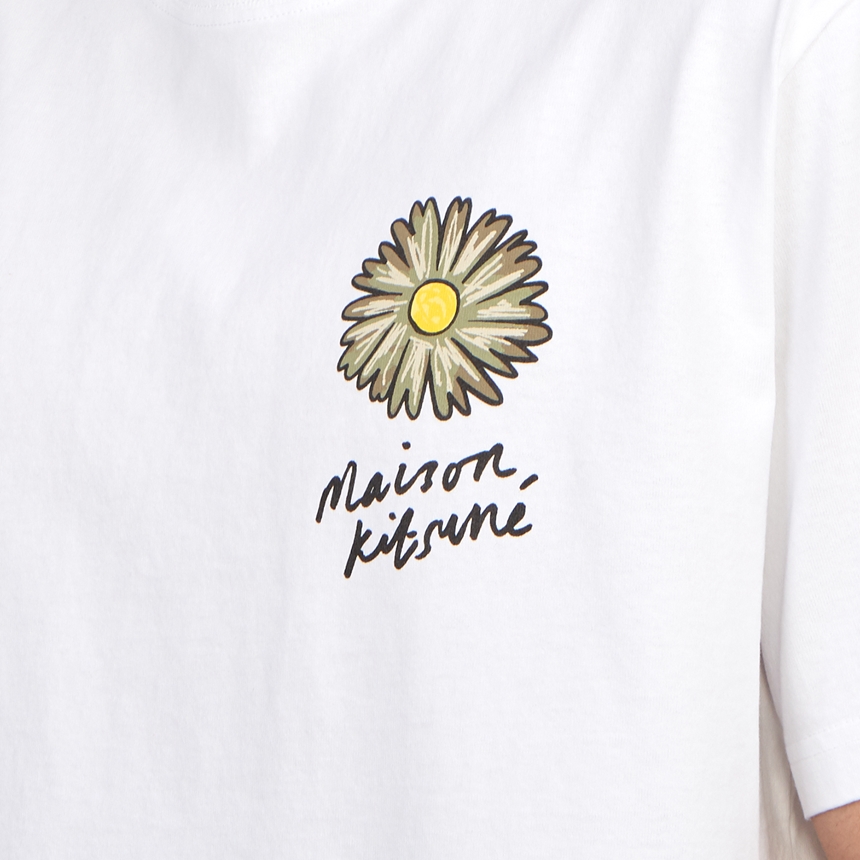 메종키츠네(MAISON KITSUNE) 스크래치 플로팅 플라워 남성 반팔티셔츠 MM00128KJ0118 P100 SC_MM00128KJ0118 P100_058