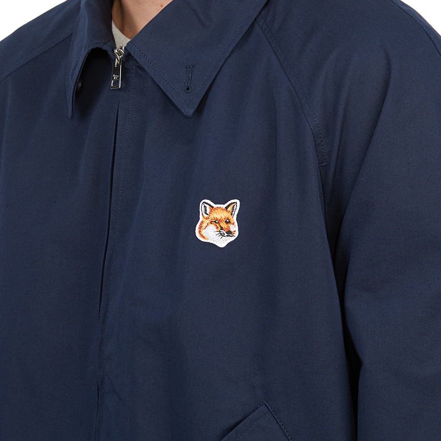 메종키츠네(MAISON KITSUNE) 폭스헤드 남성 해링턴 자켓 MM02105WQ0067 P476