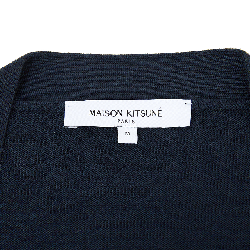 메종키츠네(MAISON KITSUNE) 폭스헤드 남성 가디건 PM00501KT1181 0413