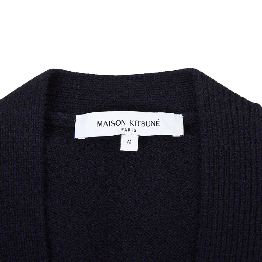 메종키츠네(MAISON KITSUNE) 폭스헤드 남성 가디건 PM00502KT1006 0413