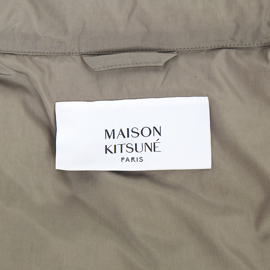 메종키츠네(MAISON KITSUNE) 남성 패딩 조끼 PM02231WQ4070 0301
