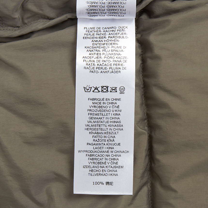 메종키츠네(MAISON KITSUNE) 남성 패딩 조끼 PM02231WQ4070 0301
