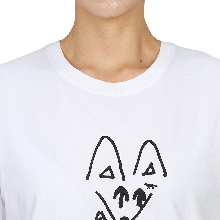 메종키츠네(MAISON KITSUNE) 파티 폭스 여성 반팔티셔츠 PW00120KJ7026 M186