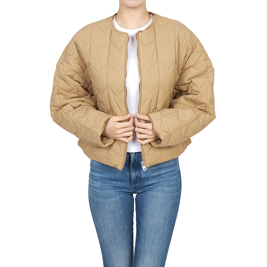 메종키츠네(MAISON KITSUNE) 여성 퀼팅 자켓 PW02126WW9067 0054