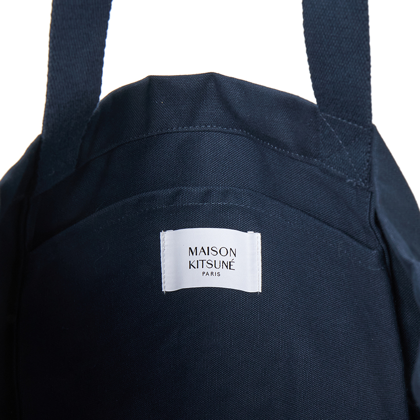 메종키츠네(MAISON KITSUNE) 드레스드 폭스 토트백 (남여공용) PW05107WW9042 0413