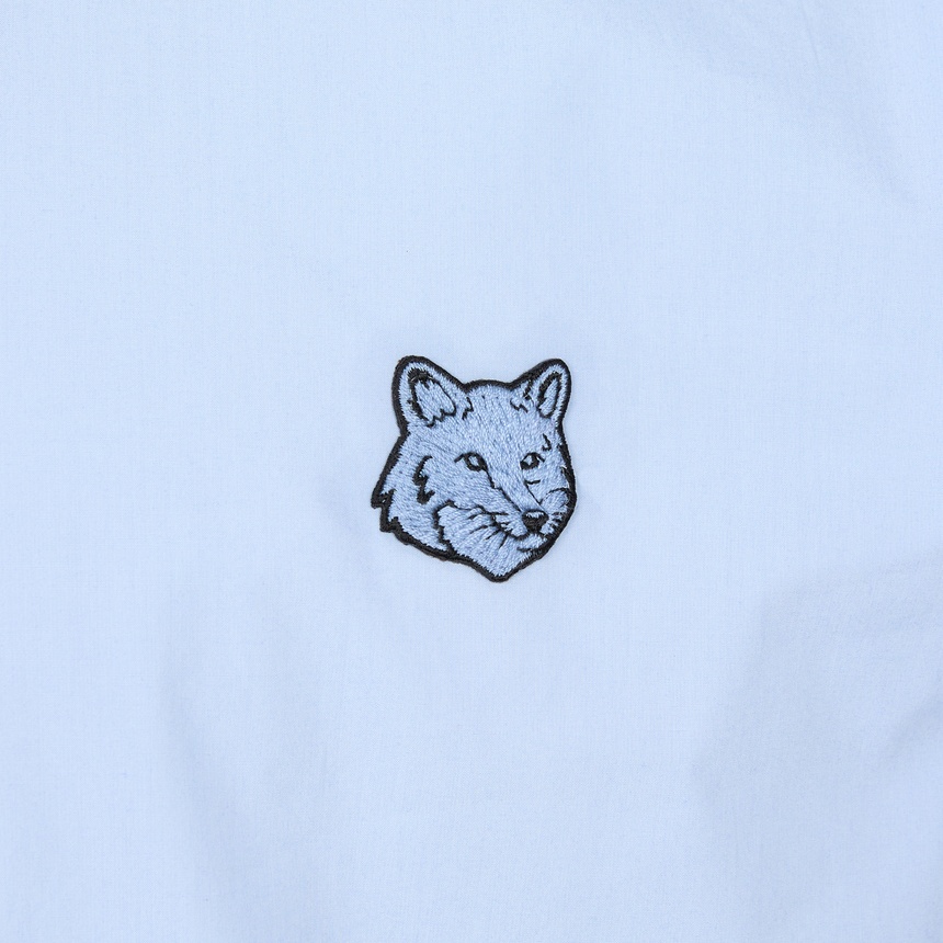 메종키츠네(MAISON KITSUNE) 폭스헤드 남성 셔츠 QM00421WC5089 0434
