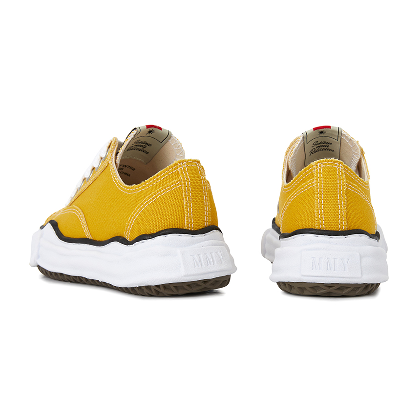 메종미하라야스히로(MAISON MIHARA YASUHIRO) 피터슨 오리지널 솔 스니커즈 (남여공용) A01FW702 YELLOW
