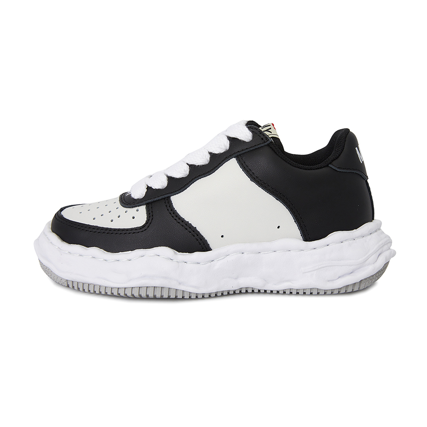 메종미하라야스히로(MAISON MIHARA YASUHIRO) 웨인 오리지널 솔 스니커즈 (남여공용) A08FW706 BLK WHT