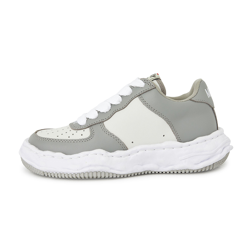 메종미하라야스히로(MAISON MIHARA YASUHIRO) 웨인 오리지널 솔 스니커즈 (남여공용) A08FW706 GRY WHT