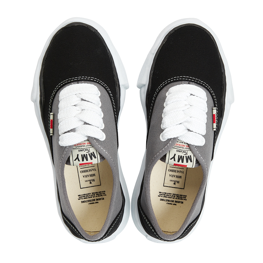 메종미하라야스히로(MAISON MIHARA YASUHIRO) 베이커 오리지널 솔 바이컬러 스니커즈 (남여공용) A13FW738 BLK GRY