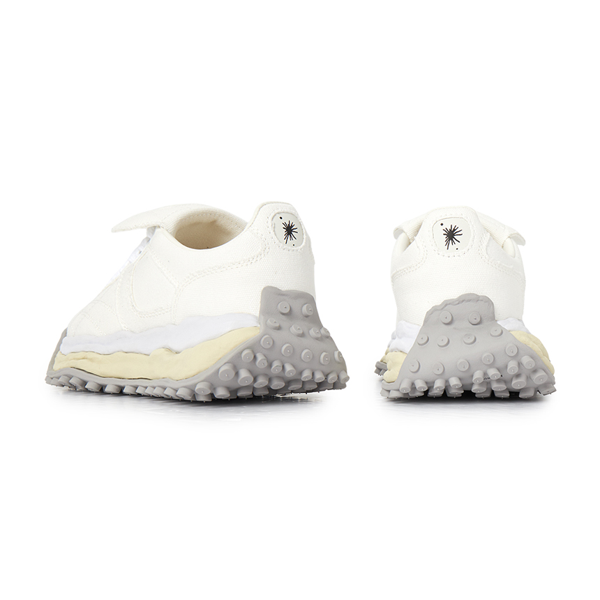 메종미하라야스히로(MAISON MIHARA YASUHIRO) 스캇 오리지널 솔 스니커즈 (남여공용) A14FW702 WHITE