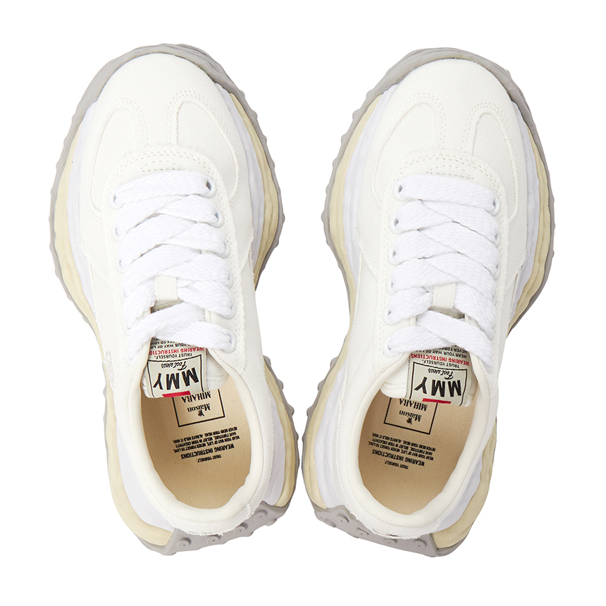 메종미하라야스히로(MAISON MIHARA YASUHIRO) 래리 오리지널 솔 스니커즈 (남여공용) A14FW704 WHITE