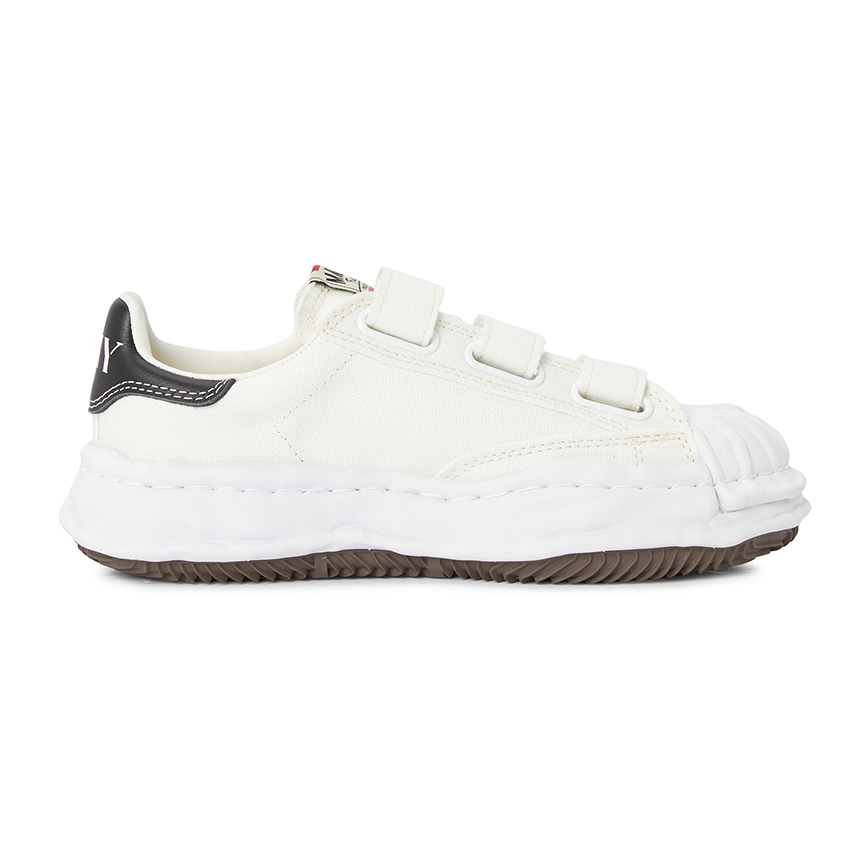 메종미하라야스히로(MAISON MIHARA YASUHIRO) 블레이키 오리지널 솔 스니커즈 (남여공용) A14FW741 WHITE