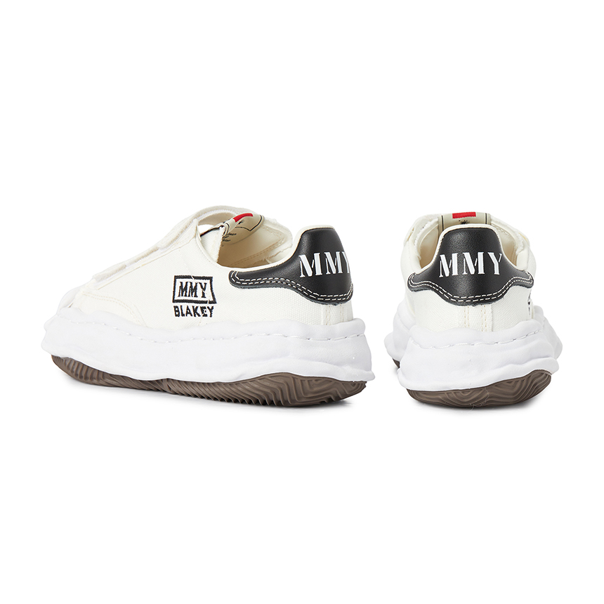 메종미하라야스히로(MAISON MIHARA YASUHIRO) 블레이키 오리지널 솔 스니커즈 (남여공용) A14FW741 WHITE