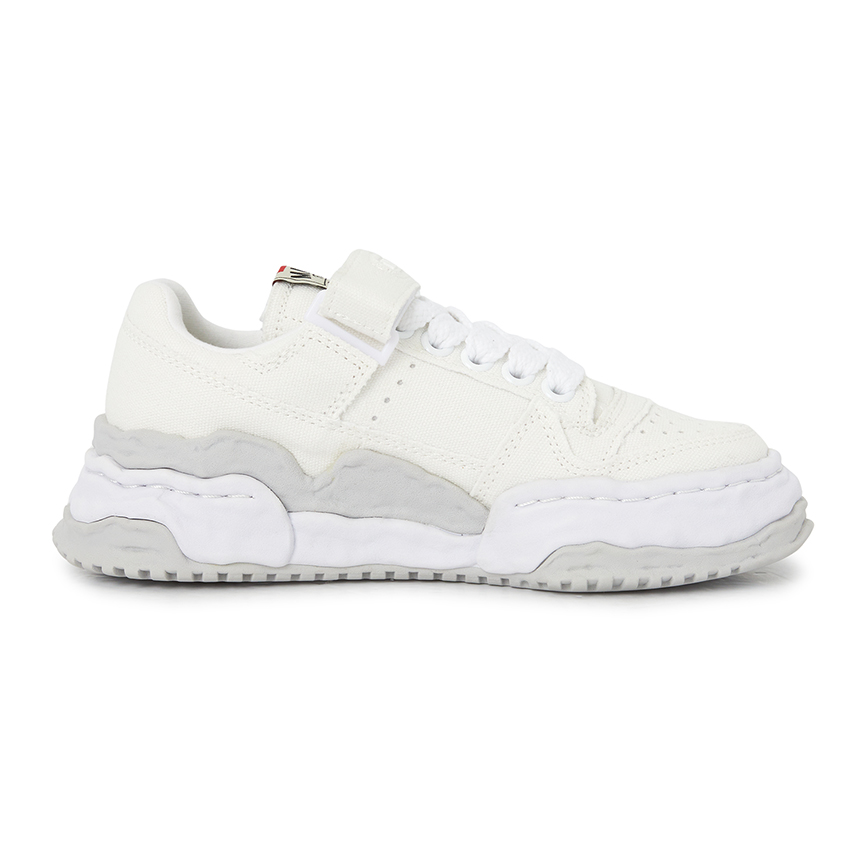 메종미하라야스히로(MAISON MIHARA YASUHIRO) 스크래치 키스 오리지널 솔 스니커즈 A15FW740 WHITE (남여공용) SA_A15FW740 WHITE_028
