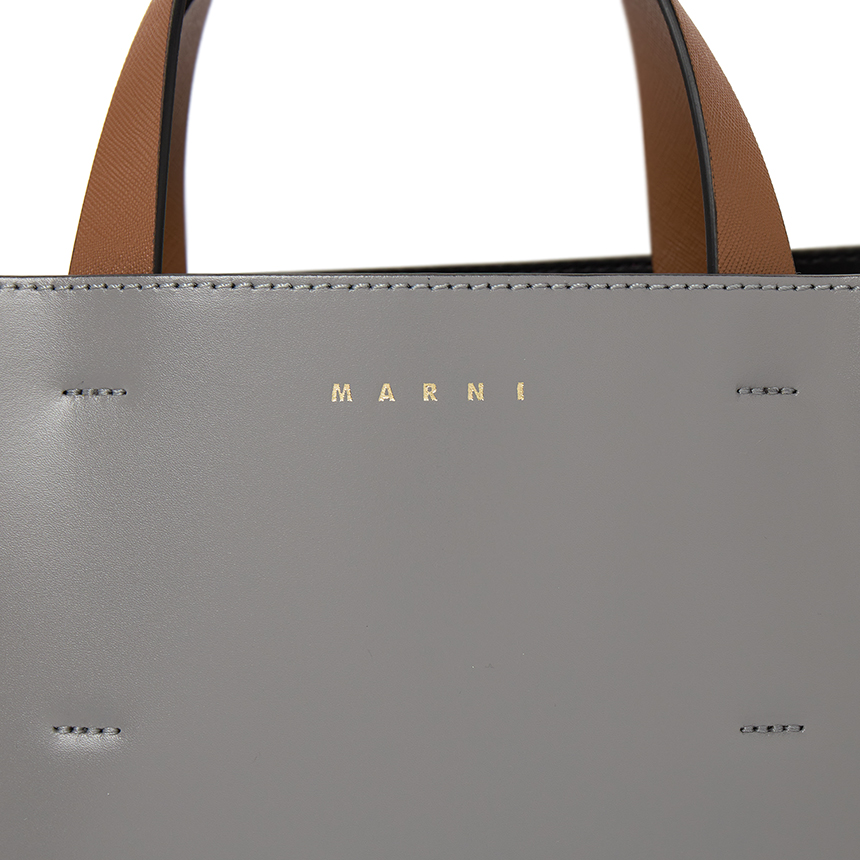 마르니(MARNI) 뮤제오 스몰 여자 토트겸숄더백 SHMPV01TY3 LV639 ZO216