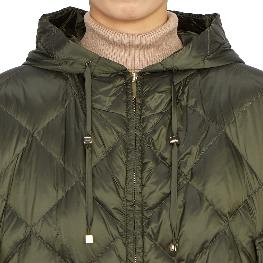 막스마라(MAX MARA) 패딩 케이프 97360436670 TREMAN 076