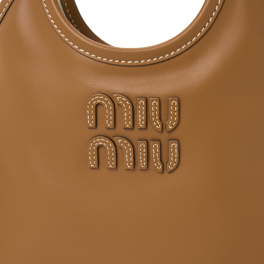 미우미우(MIUMIU) 아이비 여성 토트백 5BA281 2CRW F0046 OLN