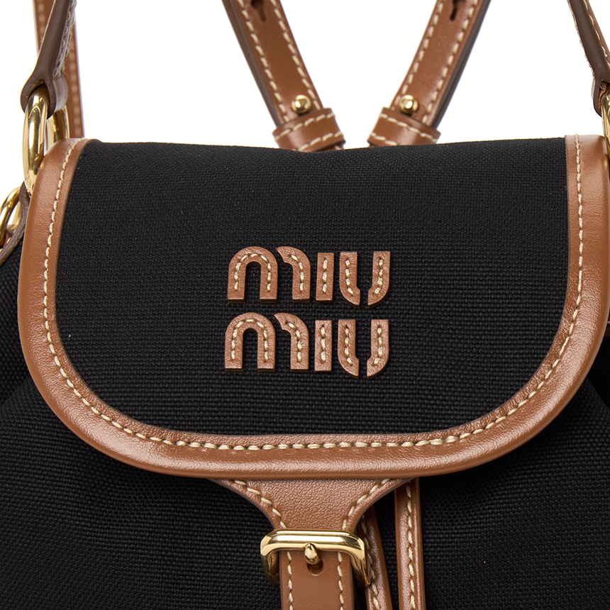미우미우(MIUMIU) 여성 백팩 5BZ043 2IBQ F0RS5 OOM