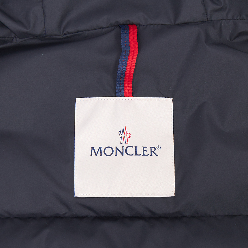 몽클레어(MONCLER) 베르메유 남성 패딩 점퍼 1A00006 597X2 779 L1091