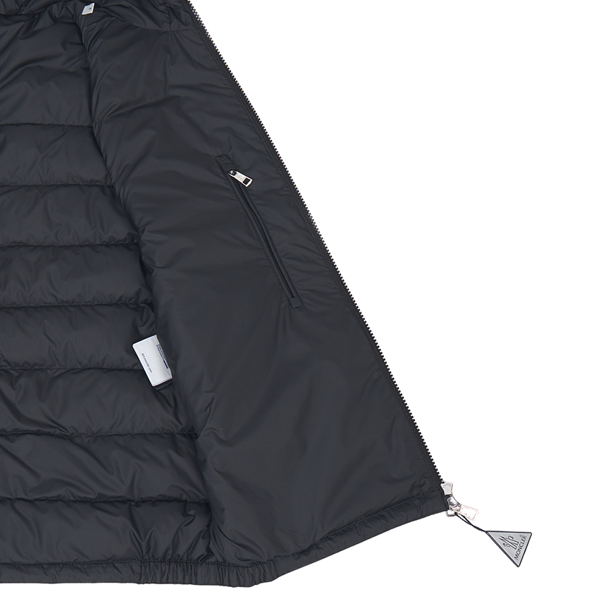 몽클레어(MONCLER) 마르셀리안 남성 패딩 조끼 1A00019 597X2 999 L1091
