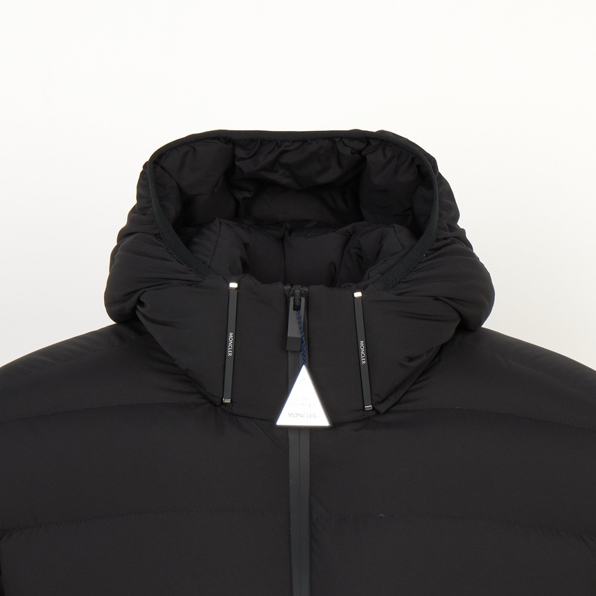 몽클레어(MONCLER) 아라조키 남성 패딩 점퍼 1A00035 599KJ 999 1A00035 599KJ 999 L2091