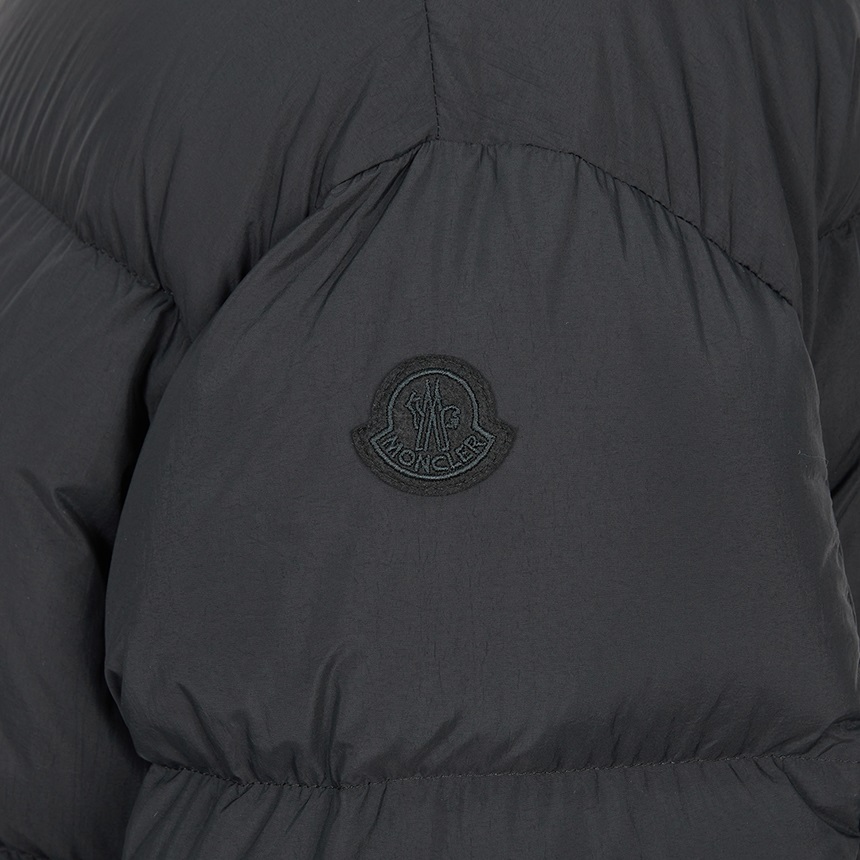 몽클레어(MONCLER) 메리에라 남성 패딩 점퍼 1A00060 59815 999 K2091