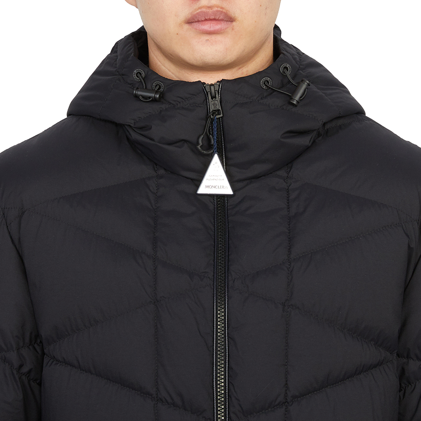 몽클레어(MONCLER) 보라스코 남성 패딩 점퍼 1A00084 596TM 999