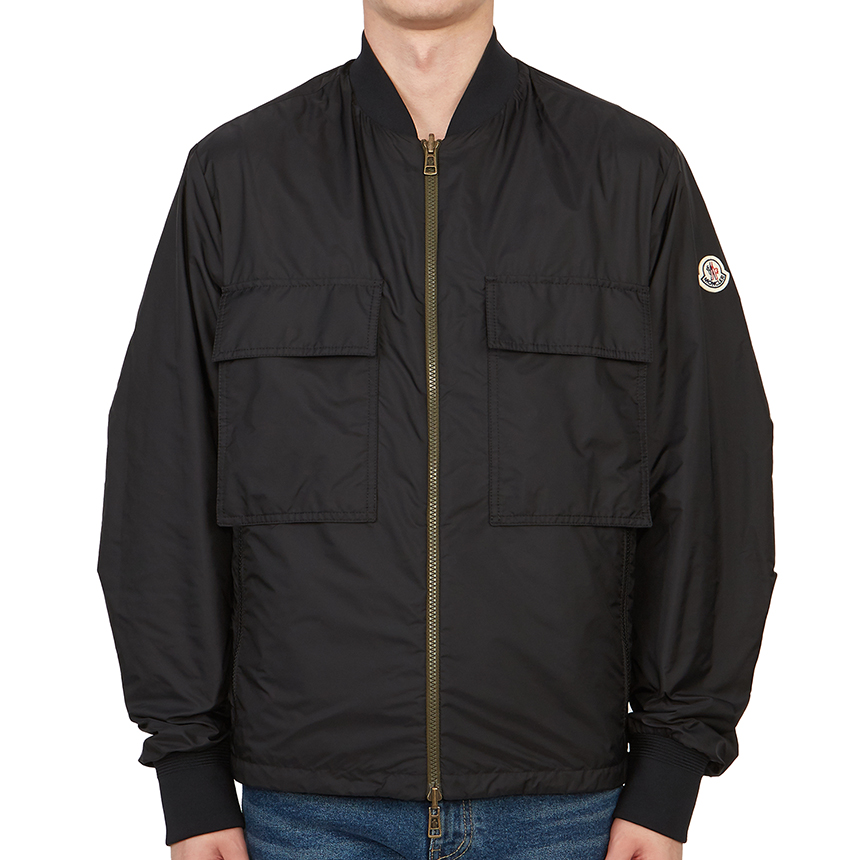 몽클레어(MONCLER) 우베즈 남자 양면 봄버 자켓 슬림핏 1A00099 68352 833