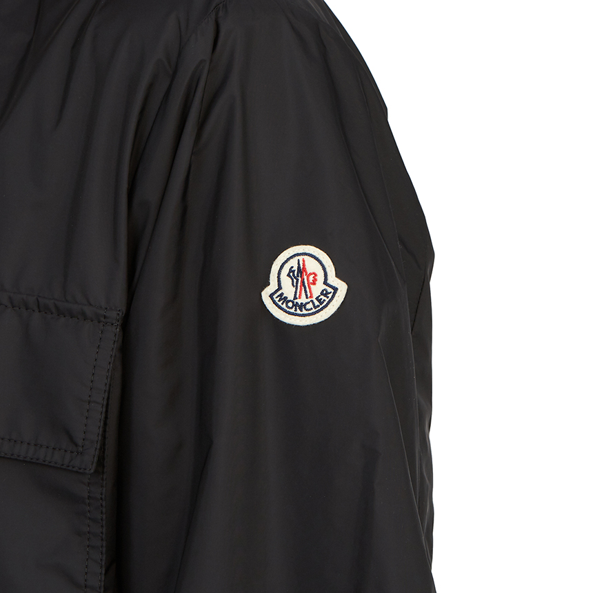 몽클레어(MONCLER) 우베즈 남자 양면 봄버 자켓 슬림핏 1A00099 68352 833