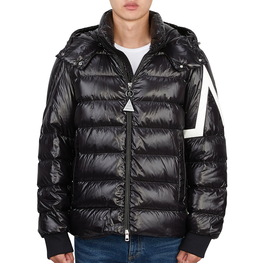 몽클레어(MONCLER) 코리데일 남자 후드 패딩 점퍼 자켓 1A00101 68950 999