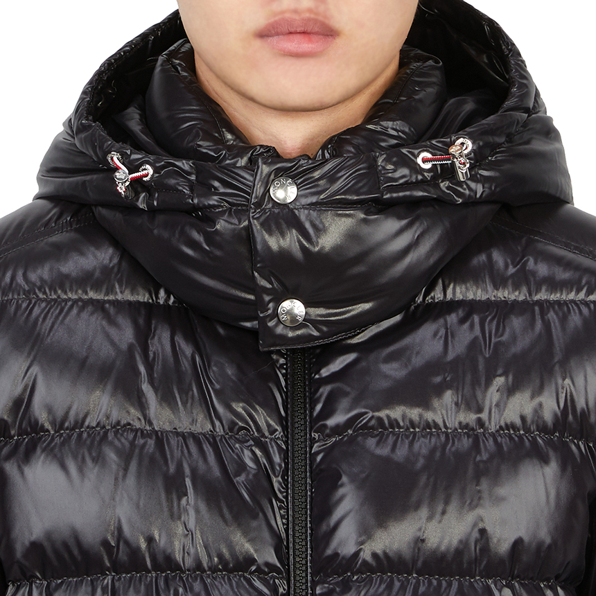 몽클레어(MONCLER) 코리데일 남자 후드 패딩 점퍼 자켓 1A00101 68950 999