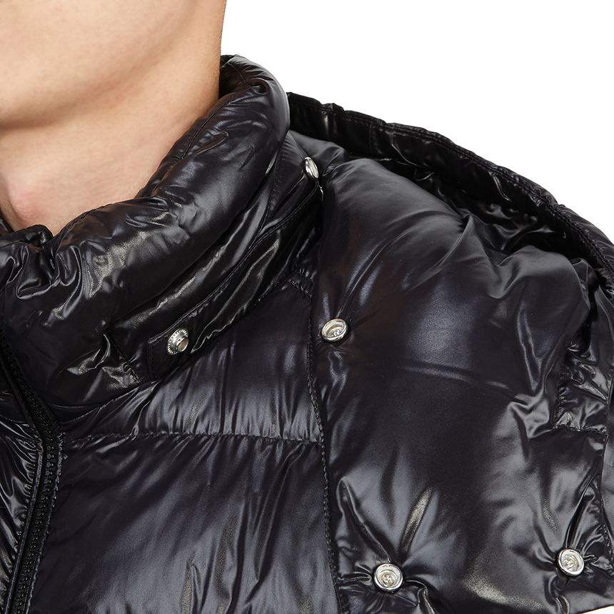 몽클레어(MONCLER) 코리데일 남자 후드 패딩 점퍼 자켓 1A00101 68950 999